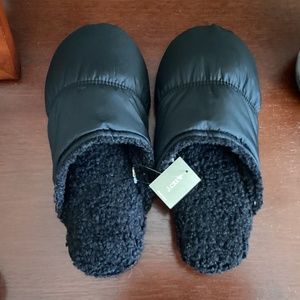 NWT J Crew Sherpa Lined Puffer Women’s Slippers Black  9